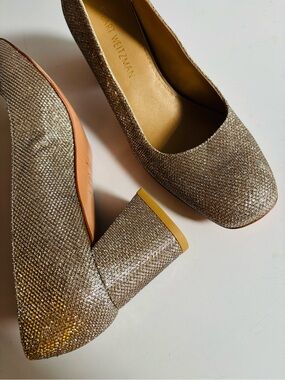 NWOT Stuart Weitzman Gold Glitter metallic Block Heel Pumps glam heels 7.5